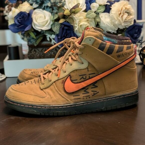 B3 NIKE Dunk Hi Premium QS Galaxy 2012 - Picture 2 of 8